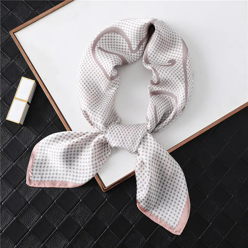 Classic Checkered Scarf - Fashionable Silk Square Scarf